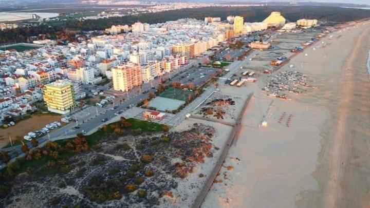Monte Gordo T2 Frente Mar Apartment Exterior photo