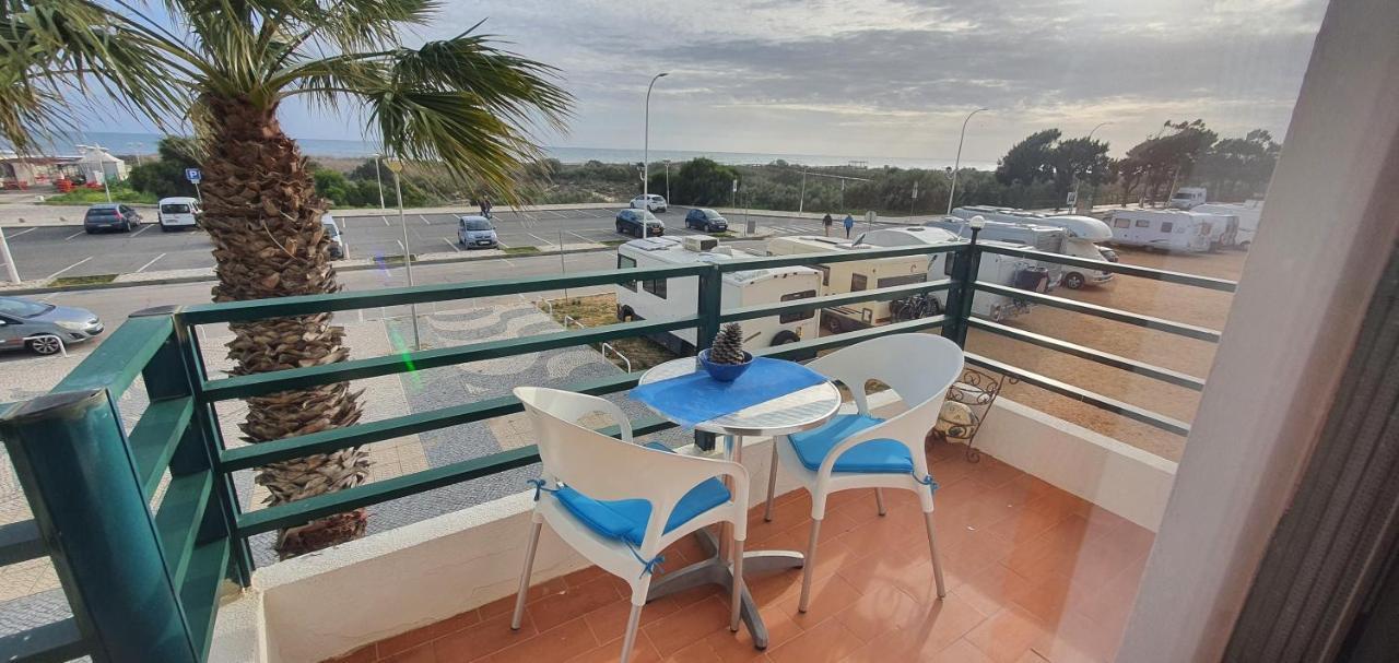 Monte Gordo T2 Frente Mar Apartment Exterior photo